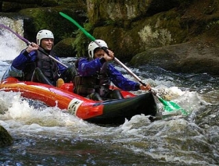  Canoa balsa en el Cure